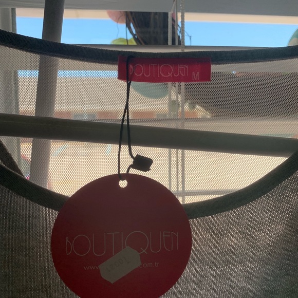 New Boutiquen Shirt - Picture 2 of 3